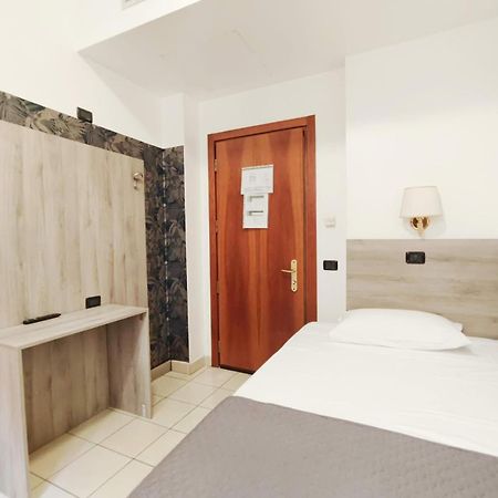 Hotel Mondial Milano Eksteriør bilde