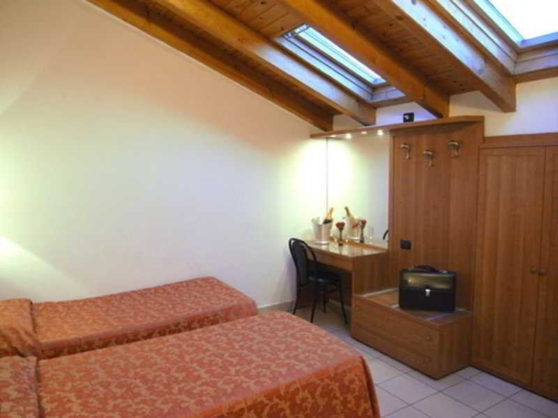 Hotel Mondial Milano Eksteriør bilde